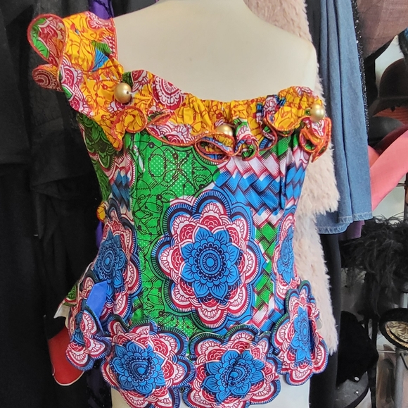 Vibrant Afropunk Styled Cotton One Shoulder Top - Picture 5 of 6